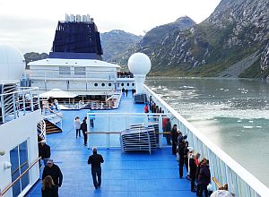 Cruise ship tour of Glacier Bay