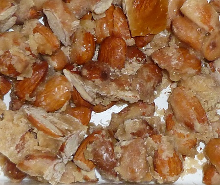 Crystallized caramel