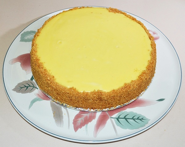 cheesecake with graham cracker crust