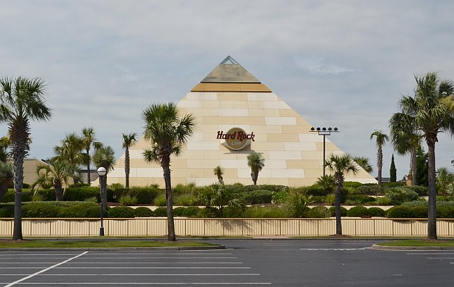 Hard Rock Cafe in Broadway at the beach
